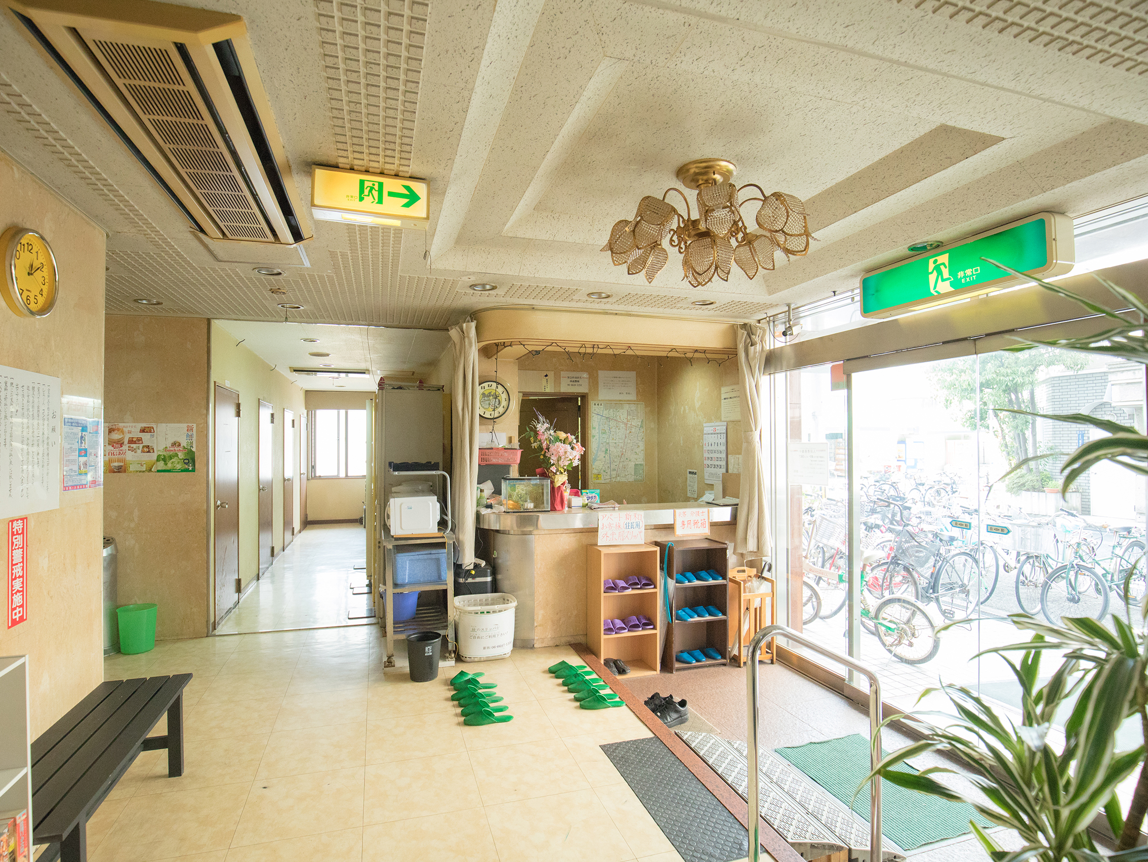 アパートセリーナ　正面玄関